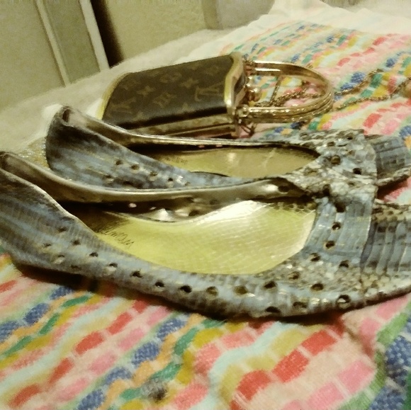 Blue snakeskin Sam Edelman peeptoe flats - Picture 3 of 3